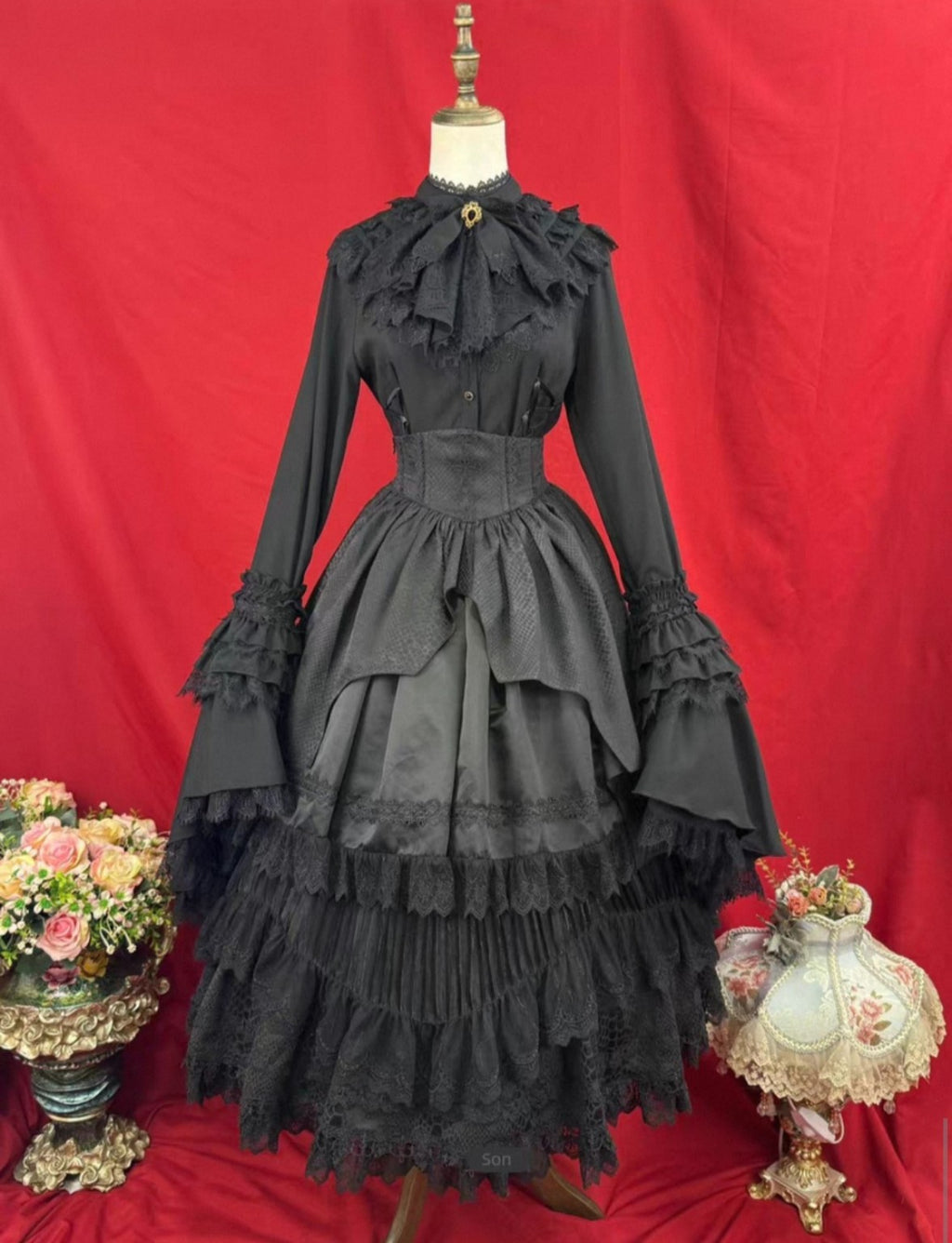 Black Gothic Lolita shirt and skirt set front view