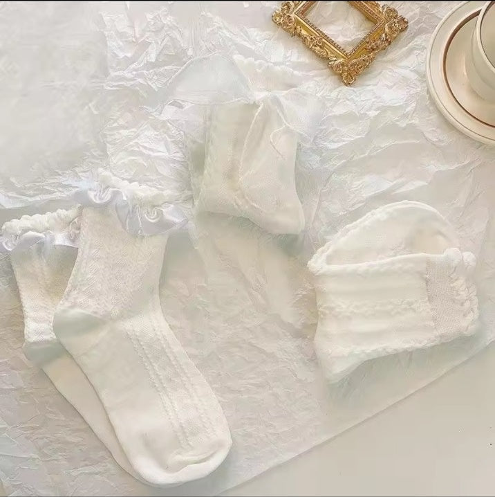 Princess style white lace sock set with bows